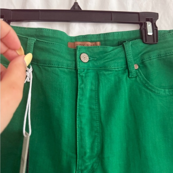 JUDY BLUE Kelly Green Garment Tummy Control Rolled
Shorts Size 2XL NEW - Picture 9 of 15